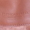 Bolso de mano Bottega Veneta en cuero intrecciato marrón - Detail D3 thumbnail