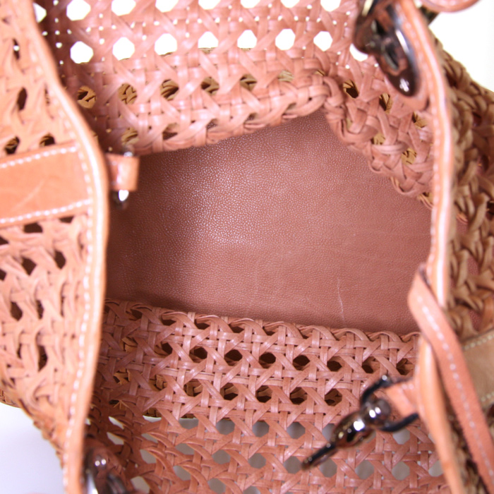 Shopping bag Dior Diorissimo modello piccolo in pelle marrone cannage - Detail D2