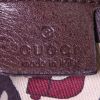 Sac shopping Gucci Bamboo Indy Hobo en cuir marron et cuir monogram marron - Detail D4 thumbnail