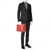 Pochette Louis Vuitton in pelle Epi rossa - Detail D1 thumbnail