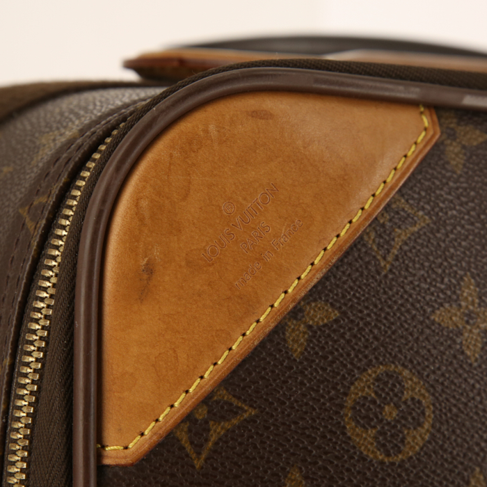 Louis Vuitton Pegase soft suitcase in monogram canvas and natural leather - Detail D4