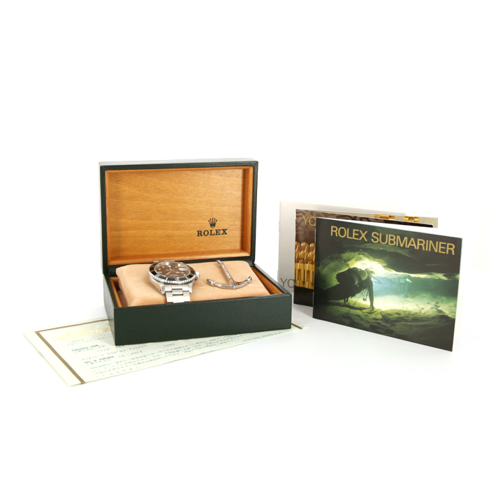 Rolex Submariner Date watch in stainless steel Ref:  16610 Circa  1994 - Detail D2