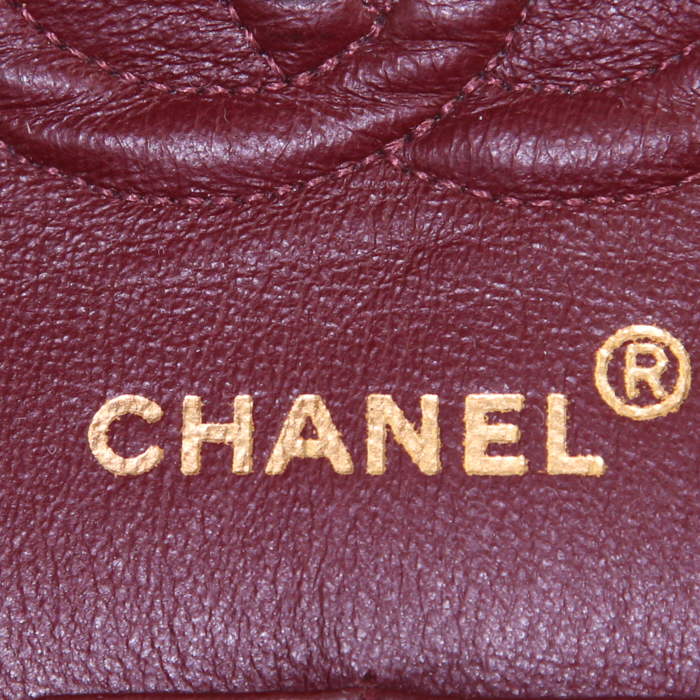 Chanel Timeless handbag in black quilted leather - Detail D4