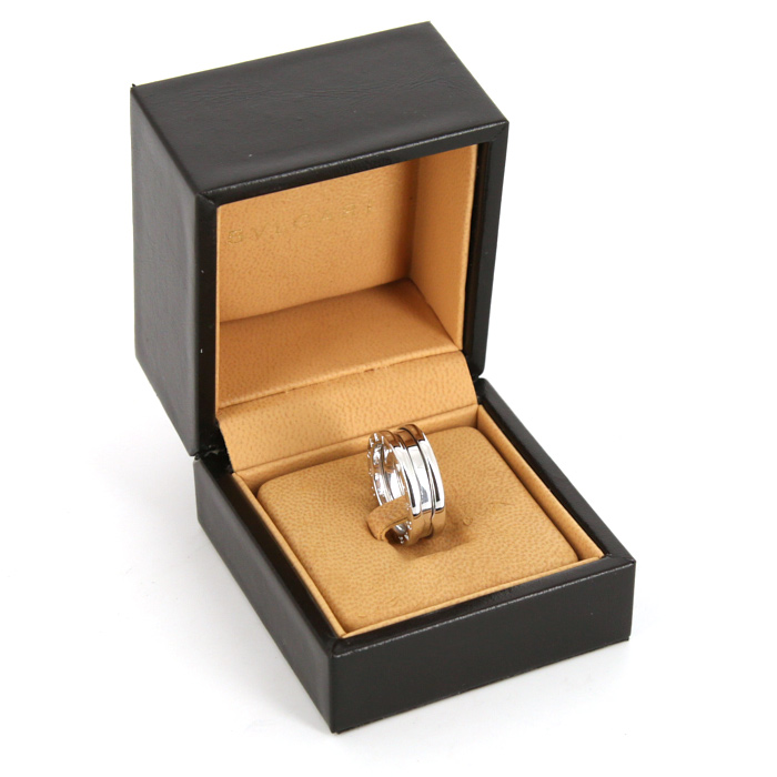 Anello Bulgari B.Zero1 modello medio in oro bianco - Detail D2