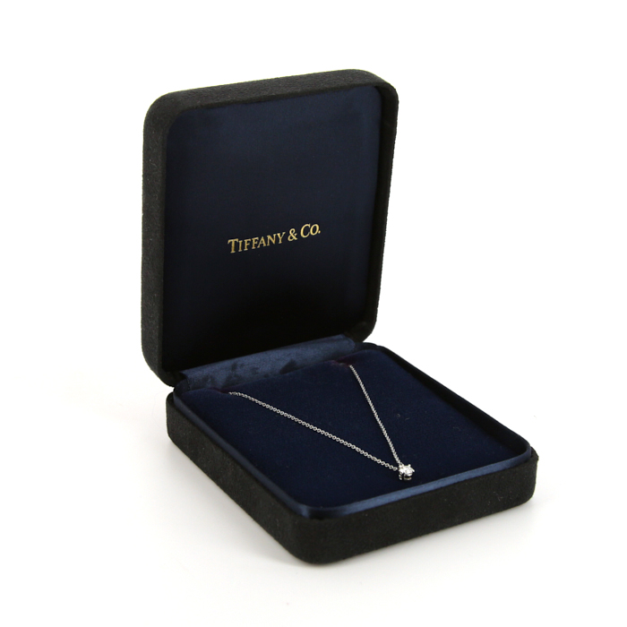 Collier Tiffany 
Co en platine et diamant - Detail D2