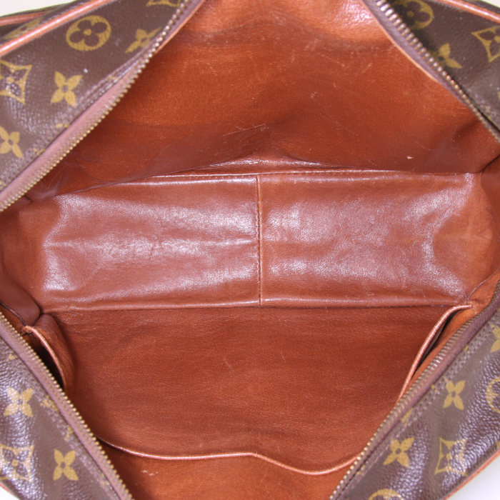 Louis Vuitton Messenger shoulder bag in brown monogram canvas and natural leather - Detail D2