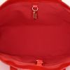 Louis Vuitton Wilshire handbag in orange monogram patent leather - Detail D2 thumbnail