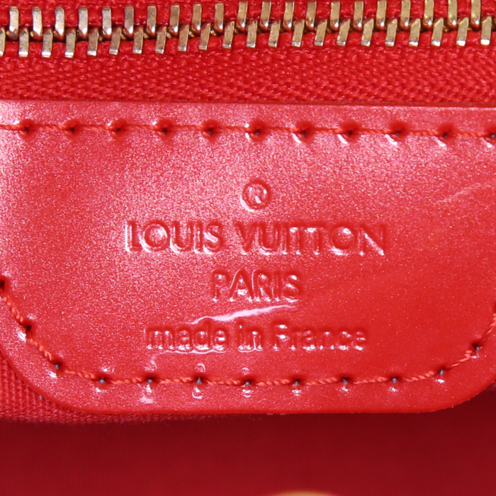 Louis Vuitton Wilshire handbag in orange monogram patent leather - Detail D3