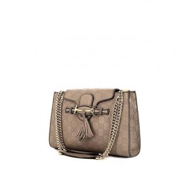 Bolso de mano Gucci en cuero Monogram beige