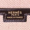 Bolsito de mano Hermes Jige en cuero box marrón y lona beige - Detail D3 thumbnail