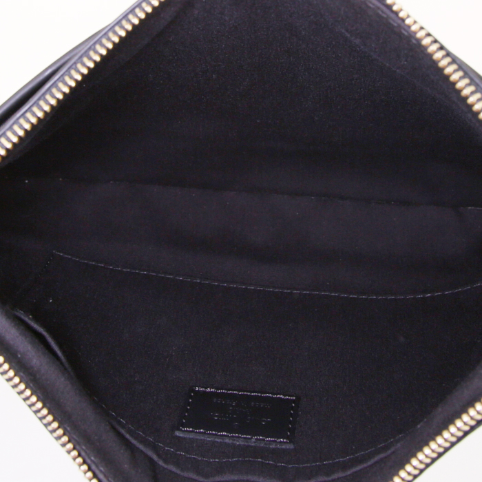 Sac à main Louis Vuitton en cuir épi noir - Detail D2