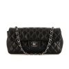 Sac à main Chanel  Baguette en cuir matelassé noir - 360 thumbnail