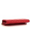 Sac/pochette Dior Lady Dior moyen modèle en cuir matelassé rouge - Detail D5 thumbnail