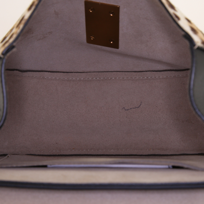 Chloé Drew medium model shoulder bag in leopard foal and black leather - Detail D2