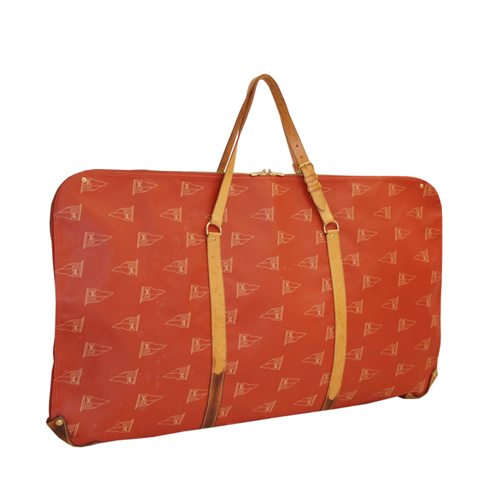 Funda protectora para ropa Louis Vuitton America's Cup en lona revestida roja y cuero natural - Detail D1