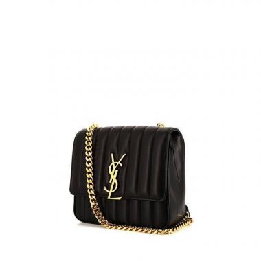 Bolso bandolera Saint Laurent Vicky modelo pequeño en cuero acolchado negro