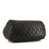 Bolso de mano Chanel Coco Cocoon en lona acolchada negra y cuero negro - Detail D4 thumbnail