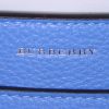 Sac à main Burberry The Belt en cuir bleu et cuir bleu-marine - Detail D4 thumbnail
