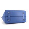 Borsa Burberry The Belt in pelle blu e pelle blu marino - Detail D5 thumbnail