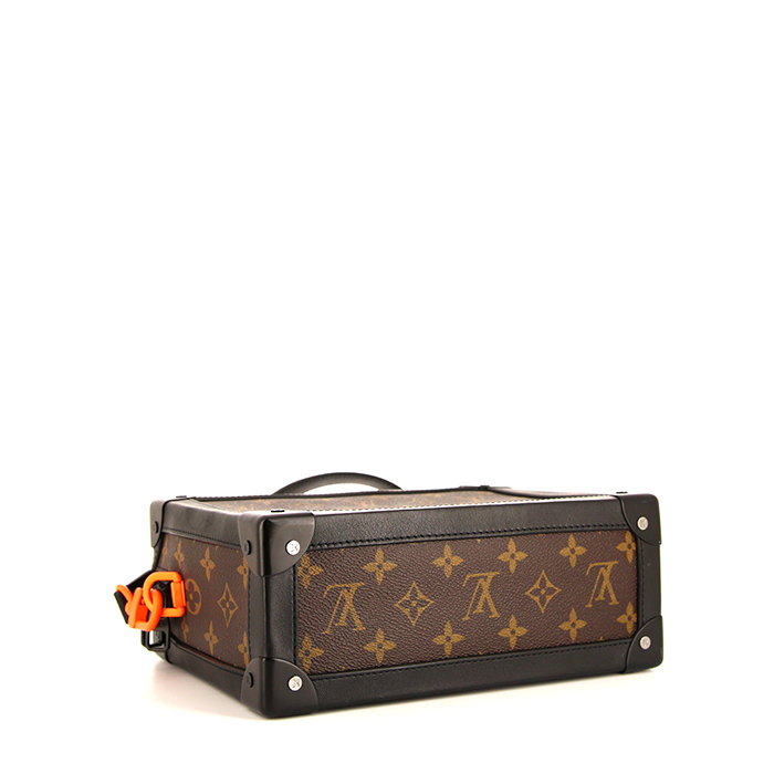 Borsa a tracolla Louis Vuitton Soft Trunk in tela monogram marrone e pelle nera - Detail D4