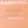 Hermès handbag in gold leather - Detail D4 thumbnail
