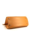 Hermès handbag in gold leather - Detail D5 thumbnail