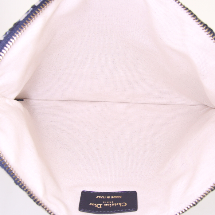 Bolsito de mano Dior en lona Monogram azul y cuero azul - Detail D2