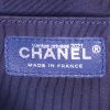 Chanel Sac à dos handbag in blue quilted leather - Detail D3 thumbnail