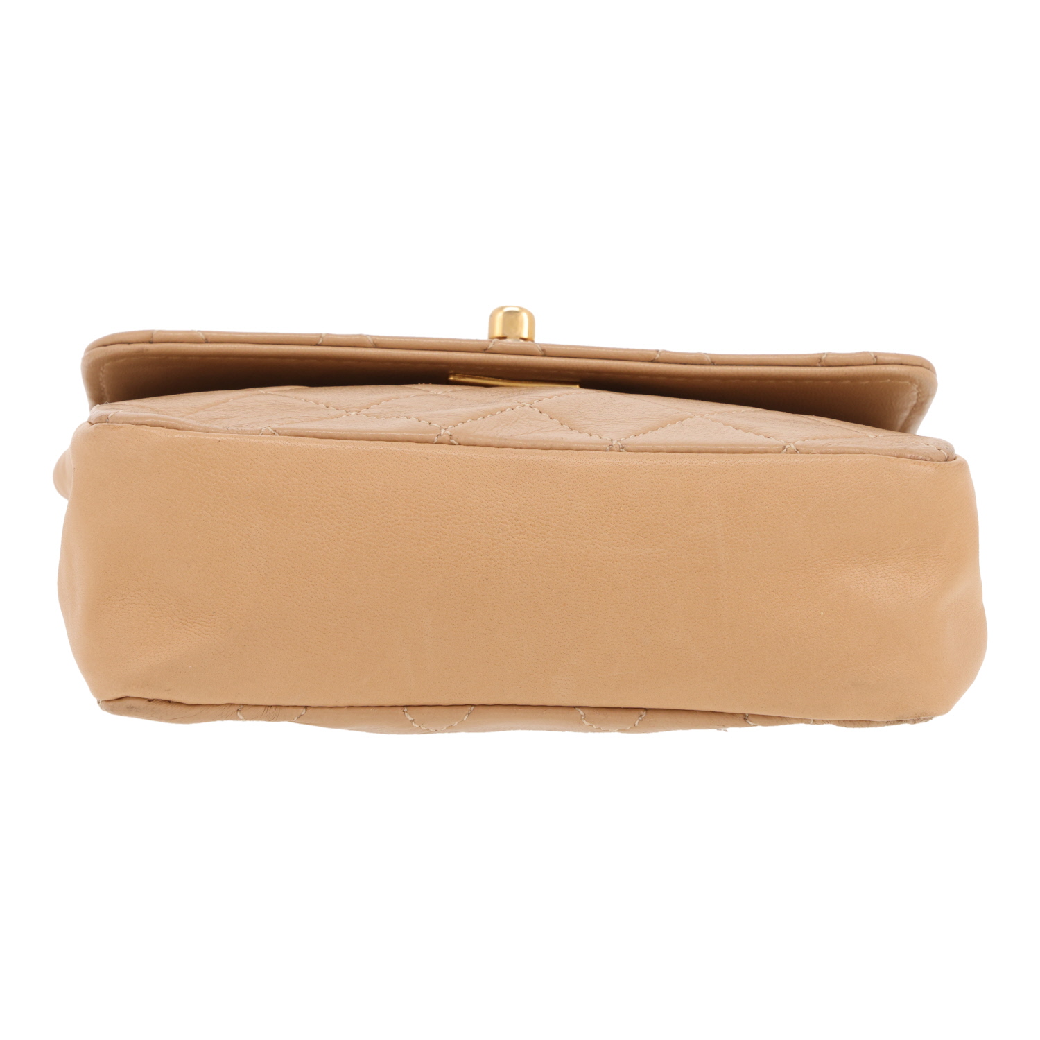 Chanel Timeless Mini shoulder bag in beige quilted leather - Detail D1