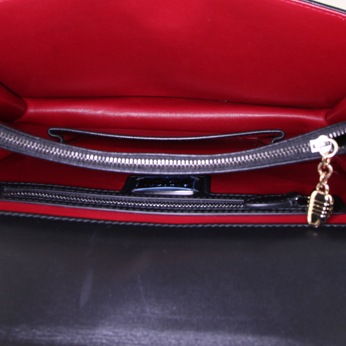 Bulgari Serpenti handbag in black leather - Detail D3