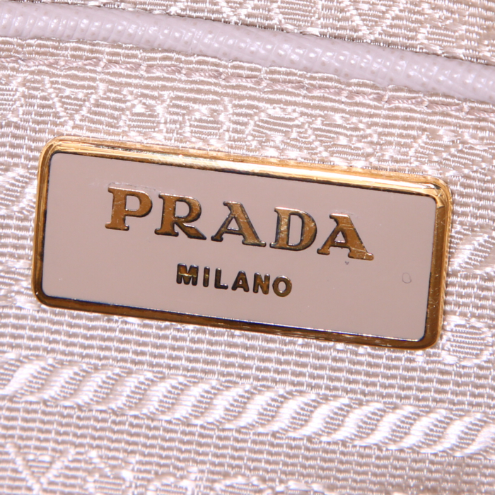 Prada Lux Tote handbag in beige leather saffiano - Detail D3
