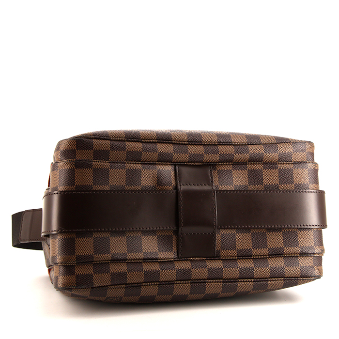 Sac bandoulière Louis Vuitton Naviglio en toile damier enduite marron et cuir marron - Detail D4