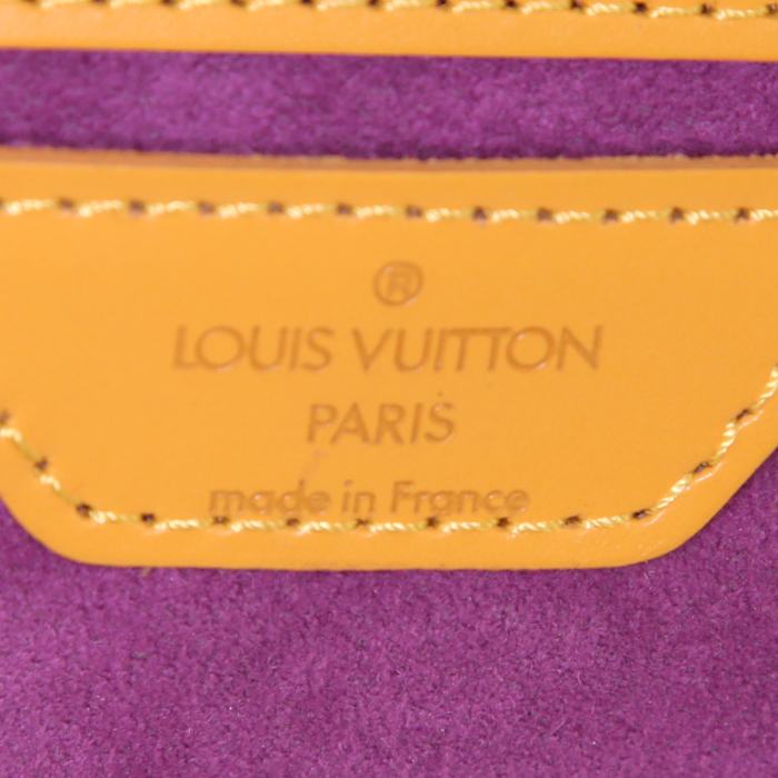 Mochila Louis Vuitton Gobelins - Backpack en cuero Epi amarillo - Detail D3