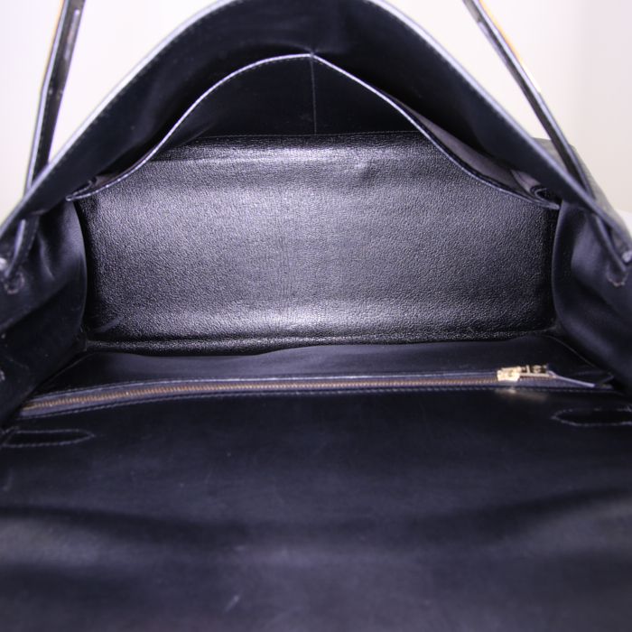 Sac à main Hermes Kelly 32 cm en cuir box noir - Detail D3