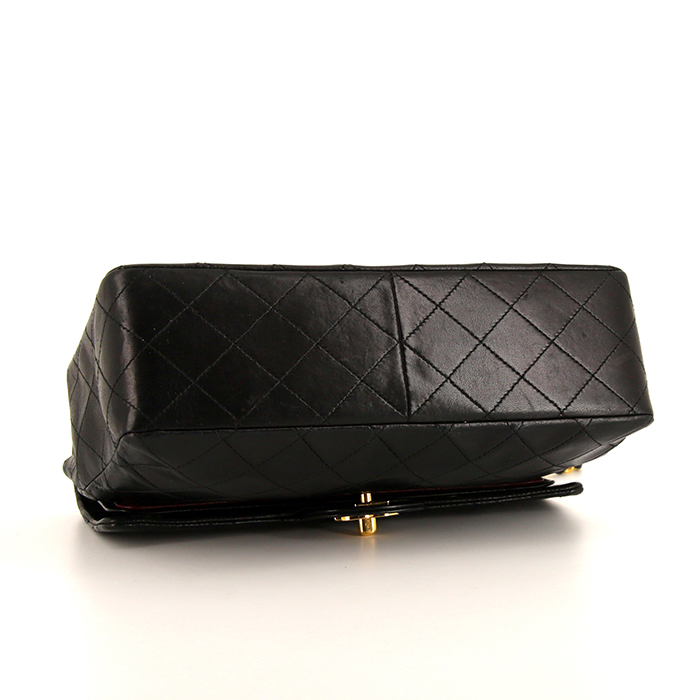 Chanel Timeless handbag in black quilted leather - Detail D5