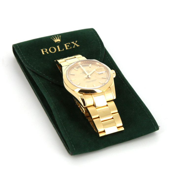 Rolex Day-Date watch in yellow gold Ref:  118208 Circa  2006 - Detail D2