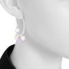 Lorenz Bäumer Ethnique earrings in white gold and cultured pearl - Detail D1 thumbnail