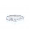 De Beers Promise small model ring in platinium and diamonds - 360 thumbnail