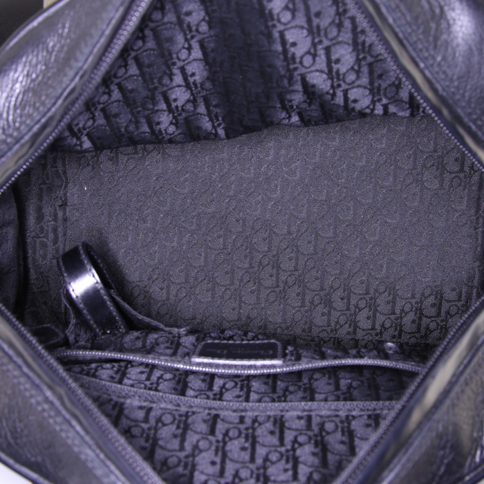 Bolso de mano Dior Vintage en cuero granulado negro y cuero esmaltado negro - Detail D2