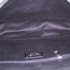 Bolso de mano Chanel Takeaway en cuero acolchado negro - Detail D3 thumbnail