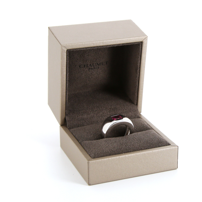 Bague Chaumet en or blanc et tourmaline rose - Detail D2