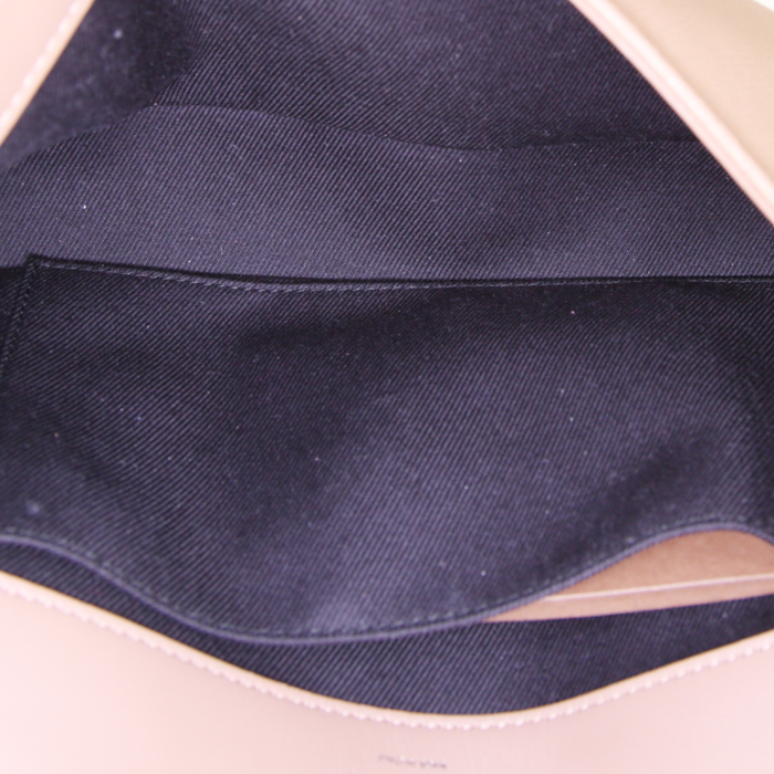 Sac bandoulière Burberry Lola en cuir marron - Detail D3