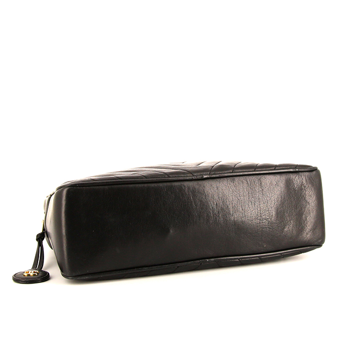 Chanel Vintage handbag in black quilted leather - Detail D4