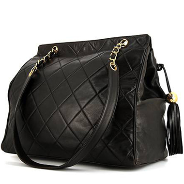 Bolso de mano Chanel Vintage en cuero acolchado negro