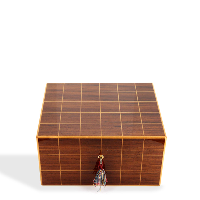 Elie Bleu, humidor in a marquetry of precious woods, from the 2000’s. - Detail D1