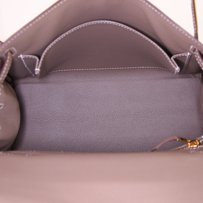 Sac à main Hermes Kelly 25 cm en cuir togo étoupe - Detail D3