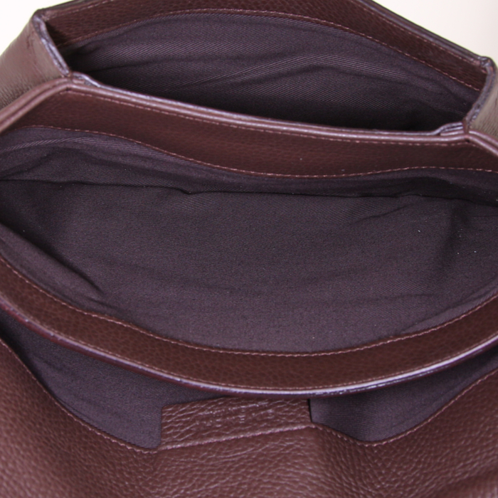 Bolsito de mano Givenchy Antigona en cuero granulado marrón - Detail D2
