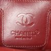 Bolso de mano Chanel Coco Cocoon en cuero acolchado dorado - Detail D3 thumbnail