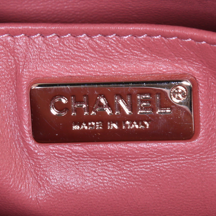 Chanel Timeless handbag in pink paillette - Detail D4