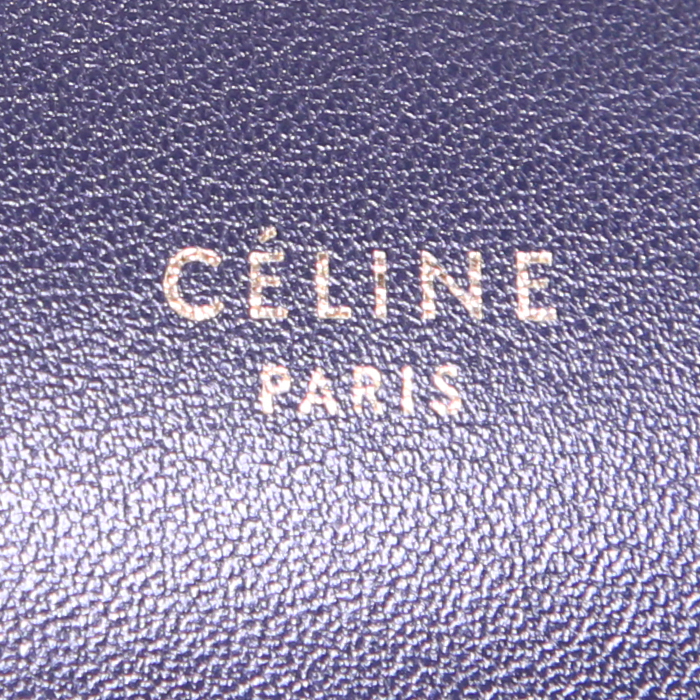 Sac à main Celine Belt grand modèle en cuir bleu-foncé - Detail D4